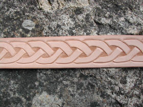 Motifs en cuir repouss - tresse celtique